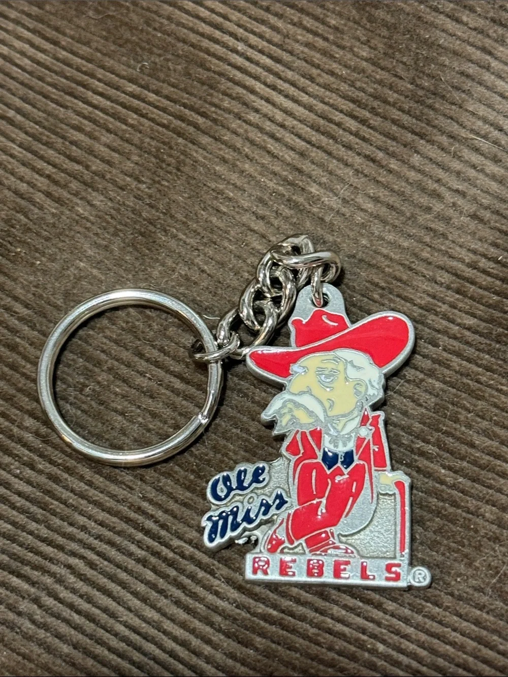 1995 Vintage Ole Miss Rebels Keychain - Red and Silver Fan Accessory